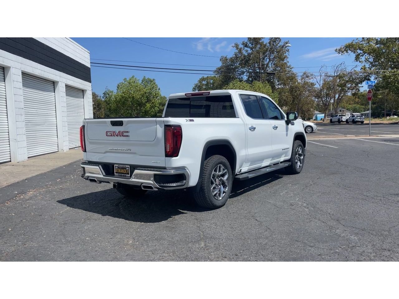 New 2026 GMC Sierra 1500 SLT w/ SLT Premium Plus Package AWD/4WD image 2