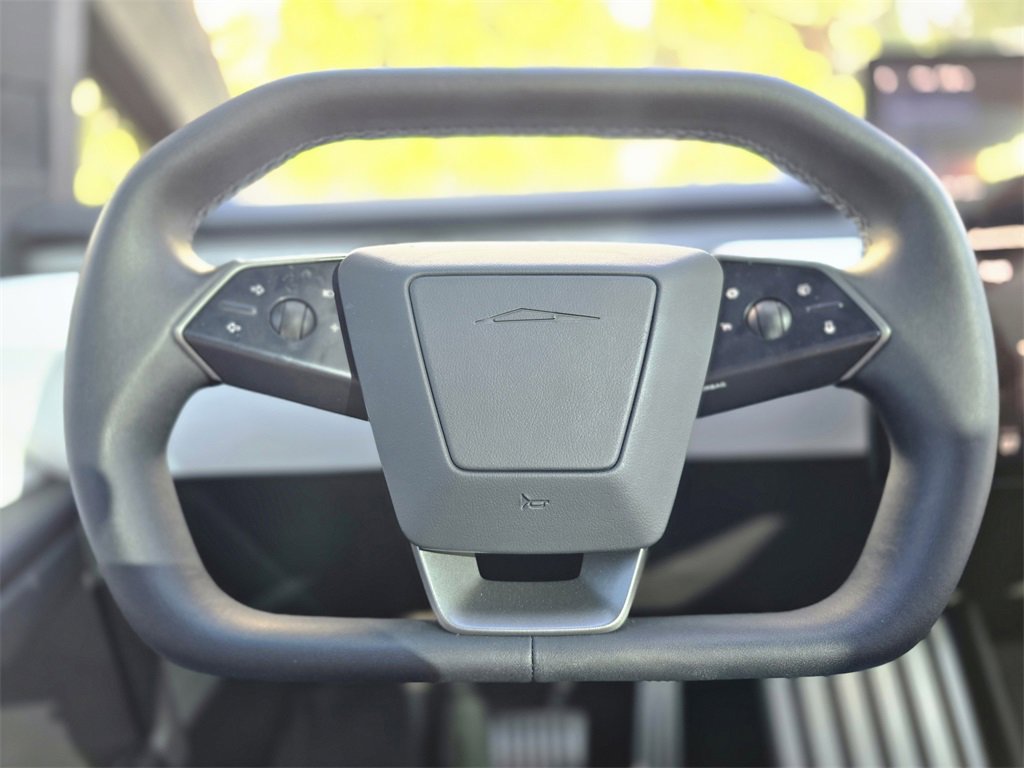 Used 2024 Tesla Cybertruck AWD Crew Cab image 21