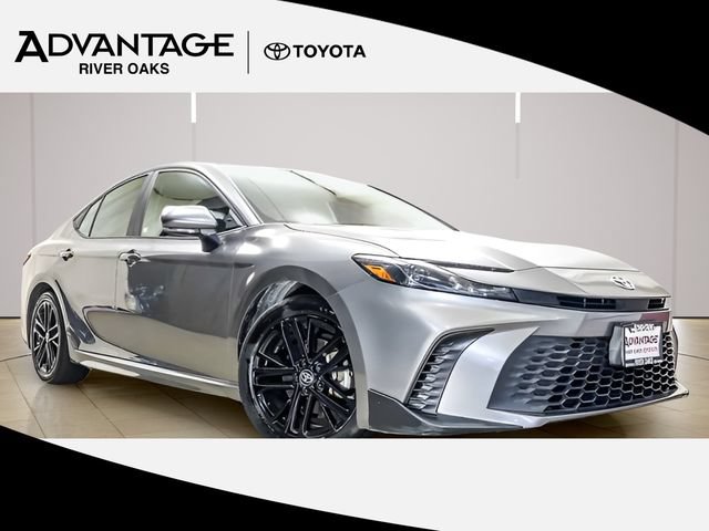 Certified 2025 Toyota Camry SE FWD image 1