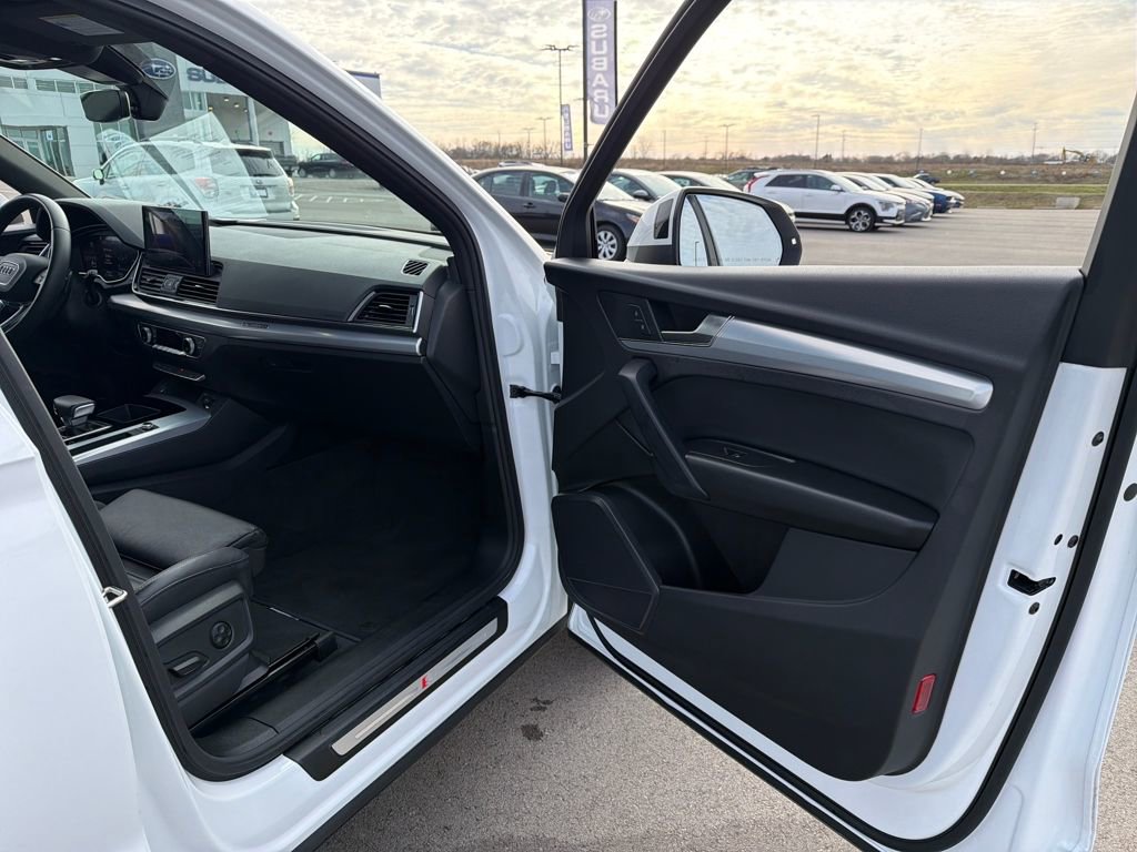 Used 2025 Audi Q5 2.0T Premium image 28
