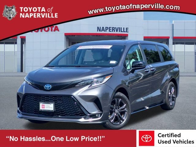 Certified 2025 Toyota Sienna XSE AWD/4WD image 1