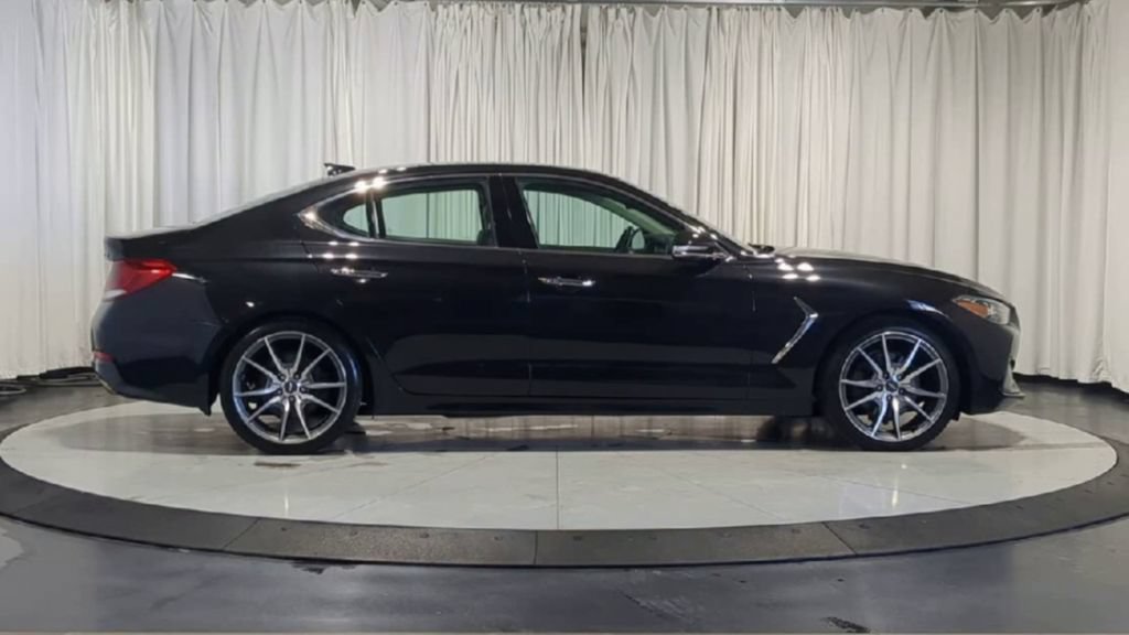 Used 2019 Genesis G70 2.0T Advanced w/ Dynamic Package AWD/4WD image 11