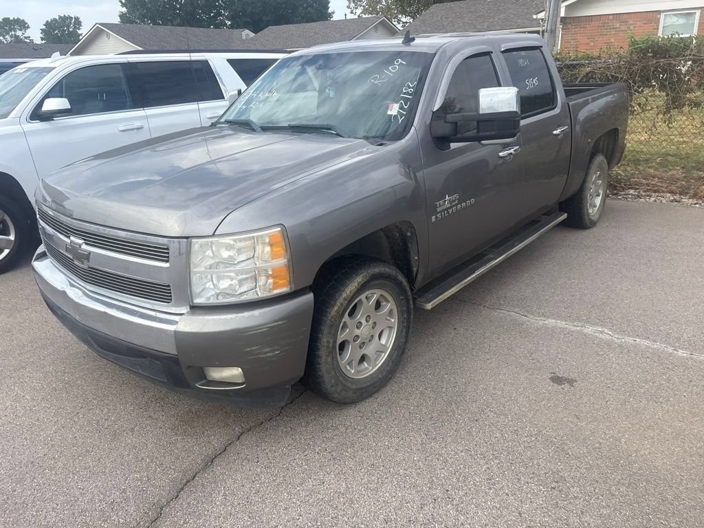 Used 2009 Chevrolet Silverado 1500 LT w/ Texas Edition RWD image 7