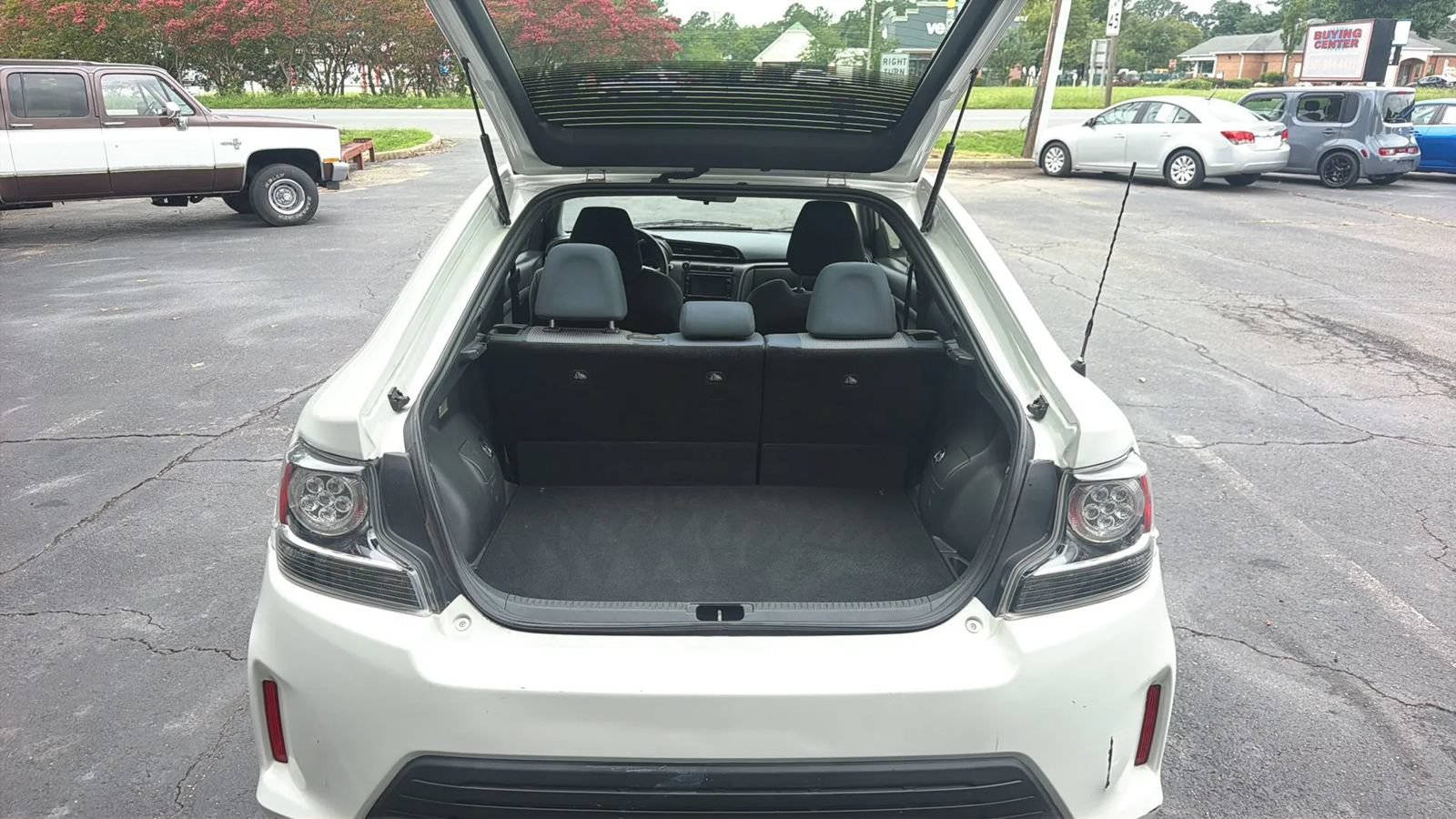 Used 2015 Scion tC FWD image 11
