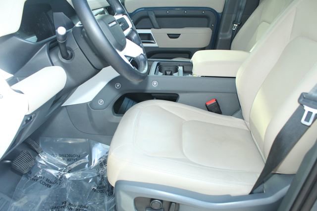 Used 2023 Land Rover Defender 110 S image 21