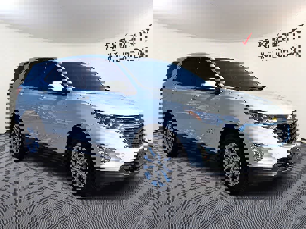 Used 2018 Chevrolet Equinox LT image 3