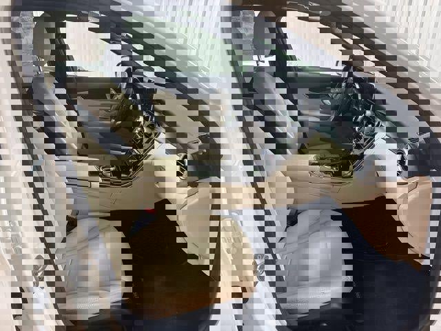 Used 2018 Mercedes-Benz C 300 4MATIC Sedan image 23