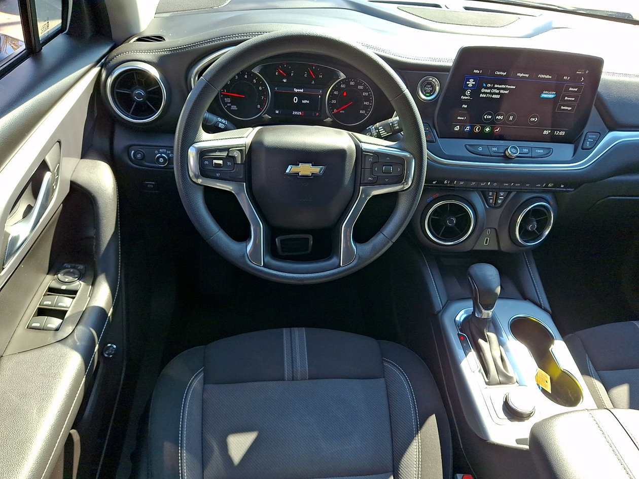 Used 2023 Chevrolet Blazer LT FWD image 11