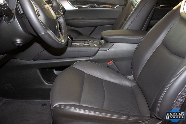 Used 2025 Cadillac XT6 Premium Luxury image 22