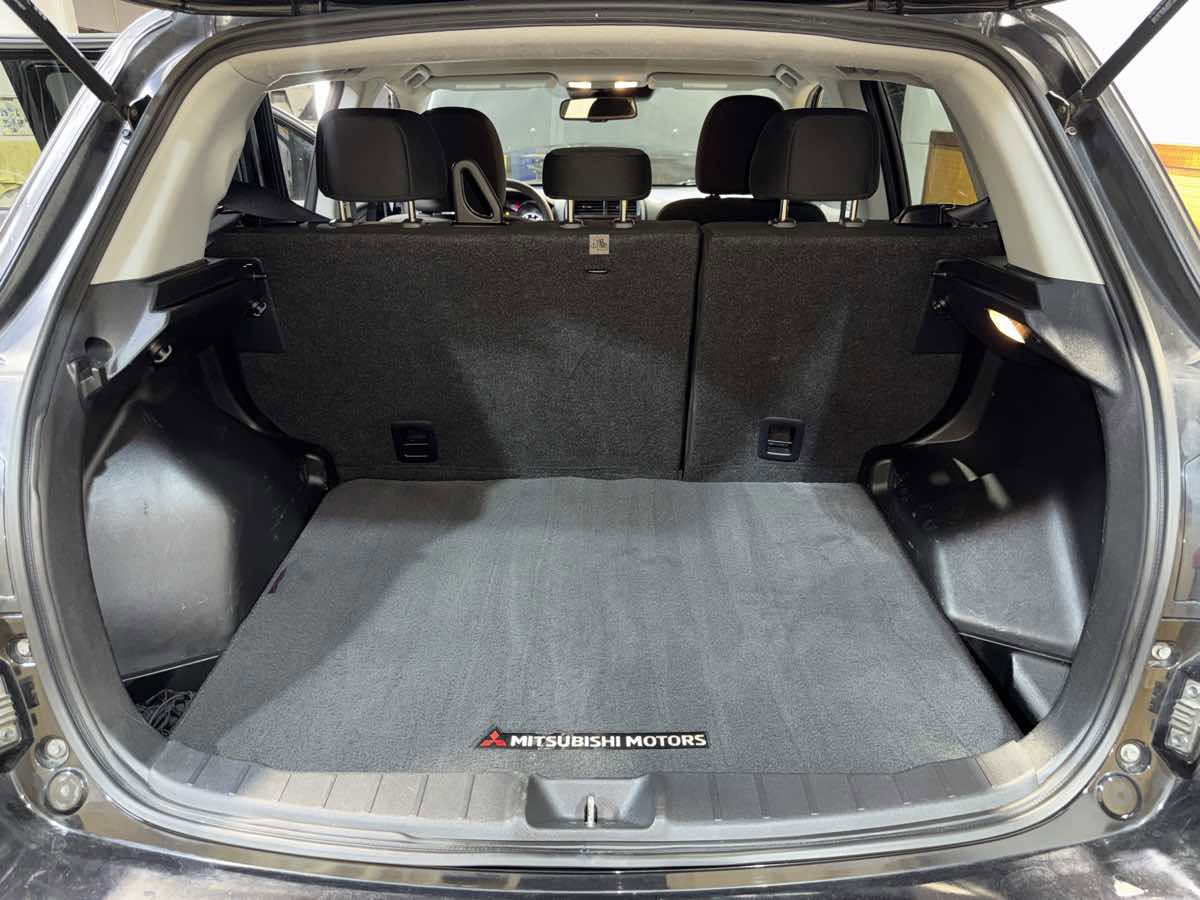 Used 2022 Mitsubishi Outlander Sport ES FWD image 14