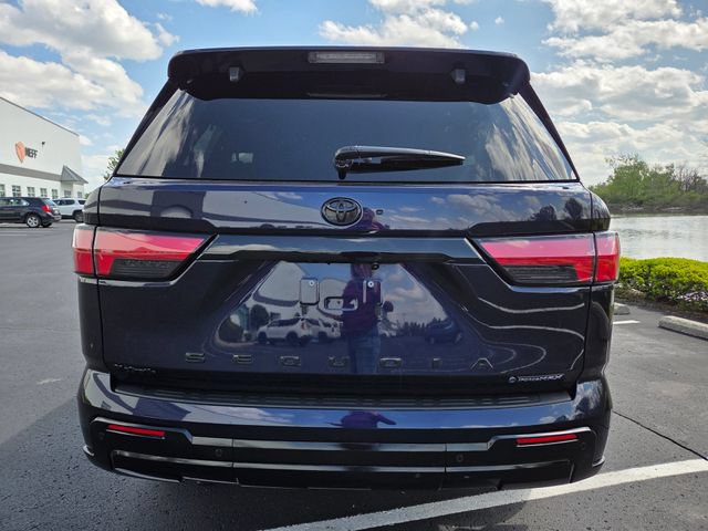Used 2025 Toyota Sequoia Limited w/ Tow Technology Package AWD/4WD image 8