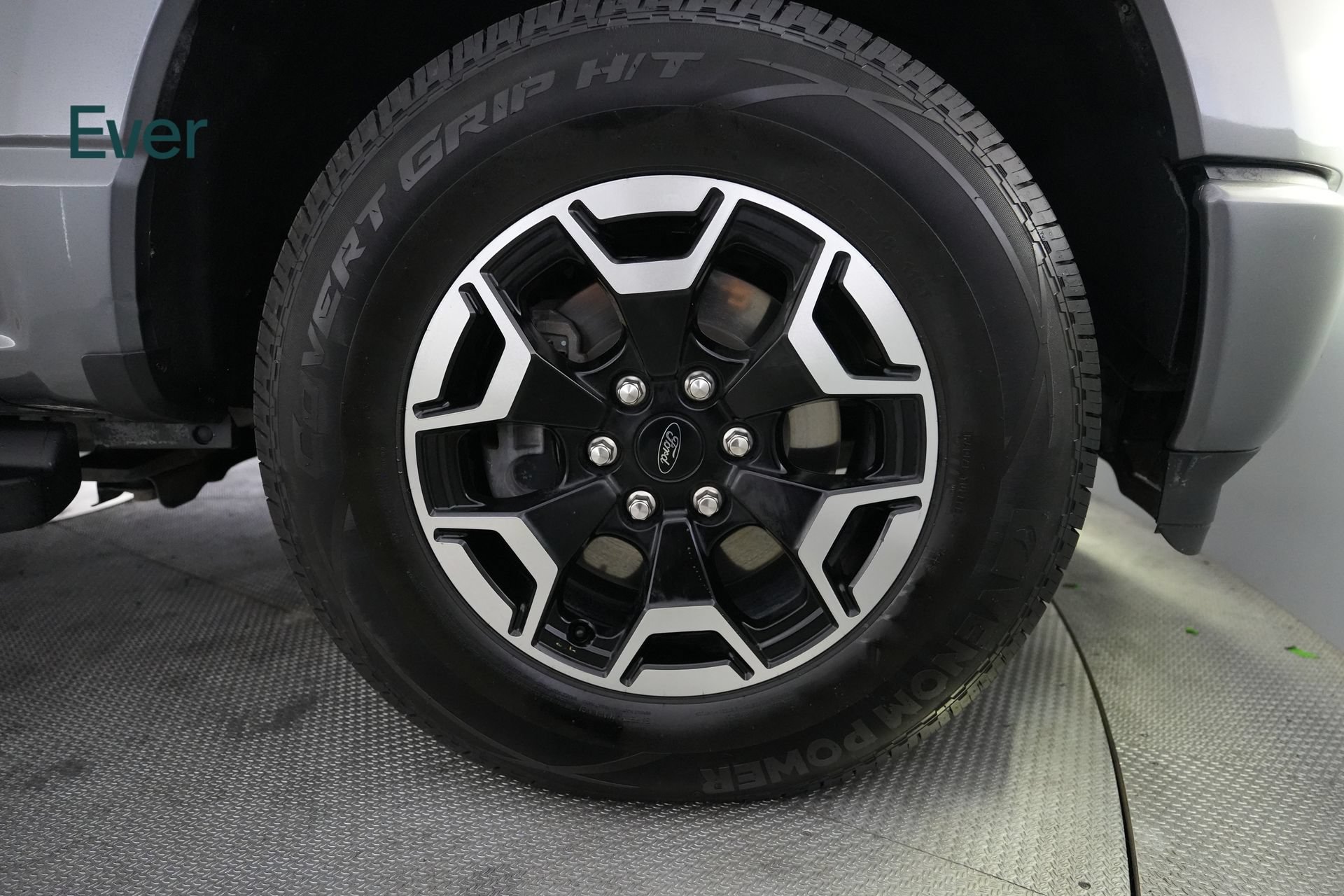 Used 2022 Ford F150 Lightning XLT AWD/4WD image 14