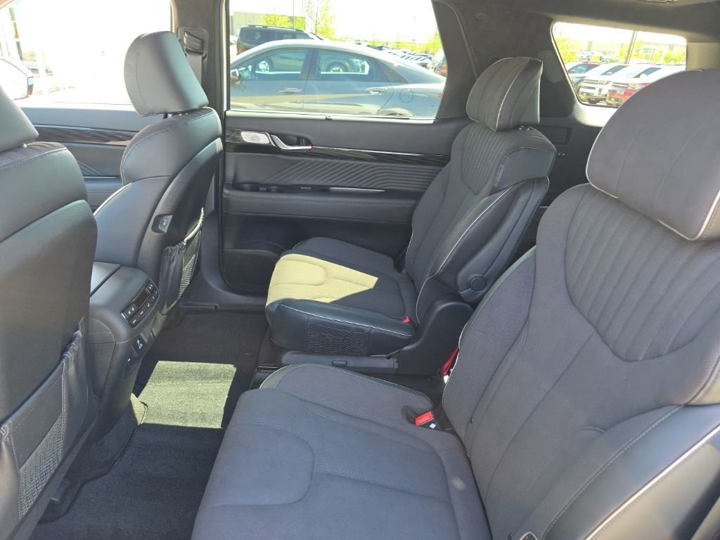 Used 2025 Hyundai Palisade Calligraphy image 20