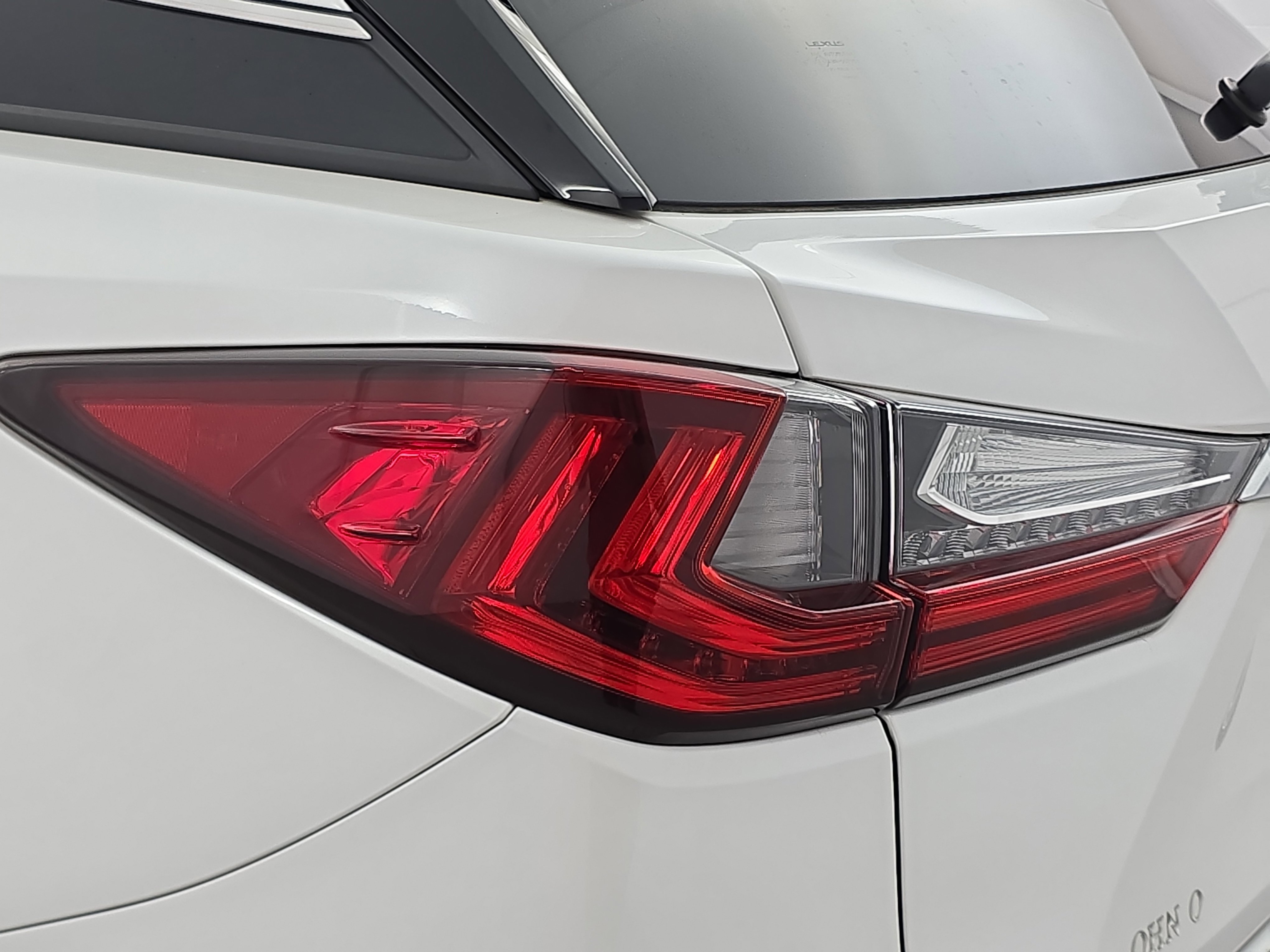 Used 2022 Lexus RX 450hL AWD w/ Premium Package image 36