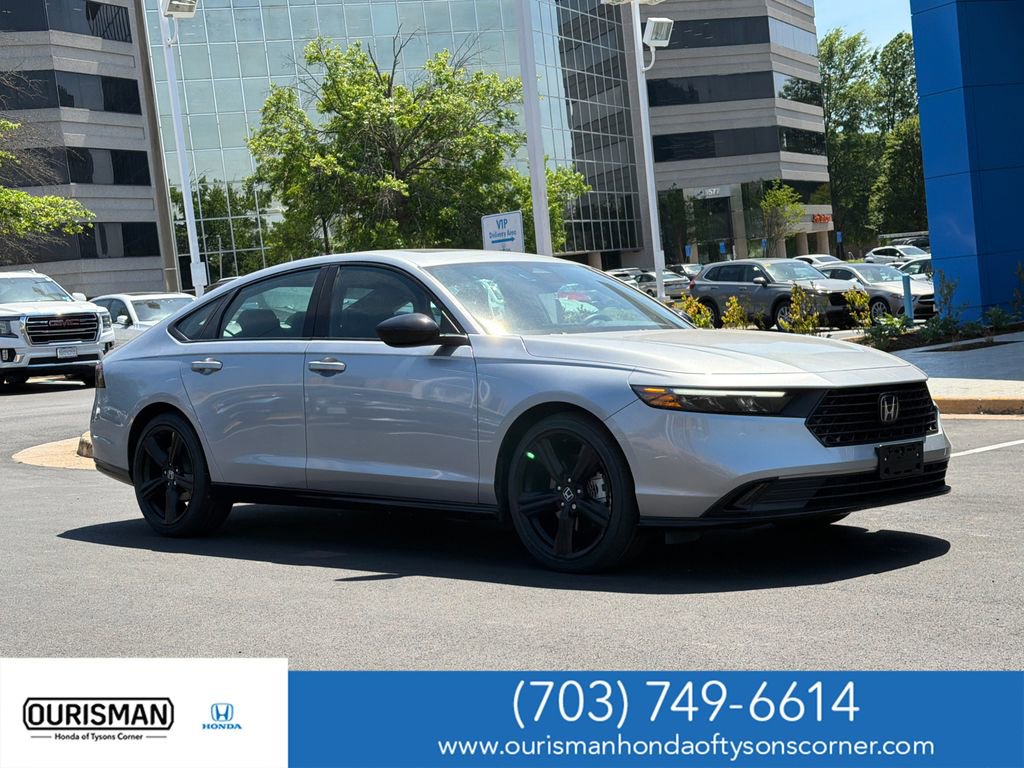 Used 2023 Honda Accord Sport image 1