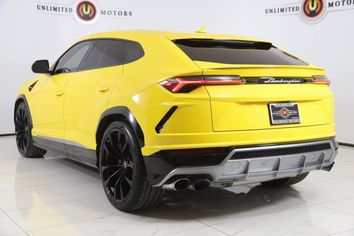 Used 2019 Lamborghini Urus image 4