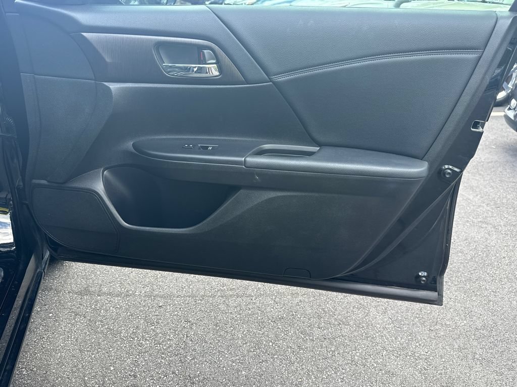 Used 2014 Honda Accord EX-L image 14