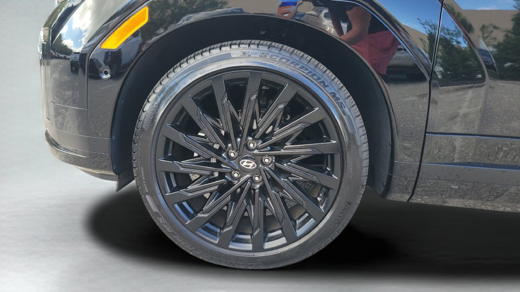 Certified 2025 Hyundai Santa Fe Calligraphy FWD image 24