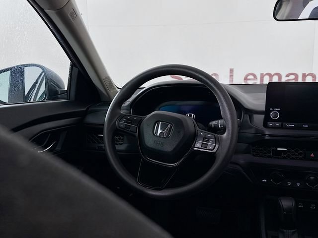 Used 2023 Honda Accord EX image 11