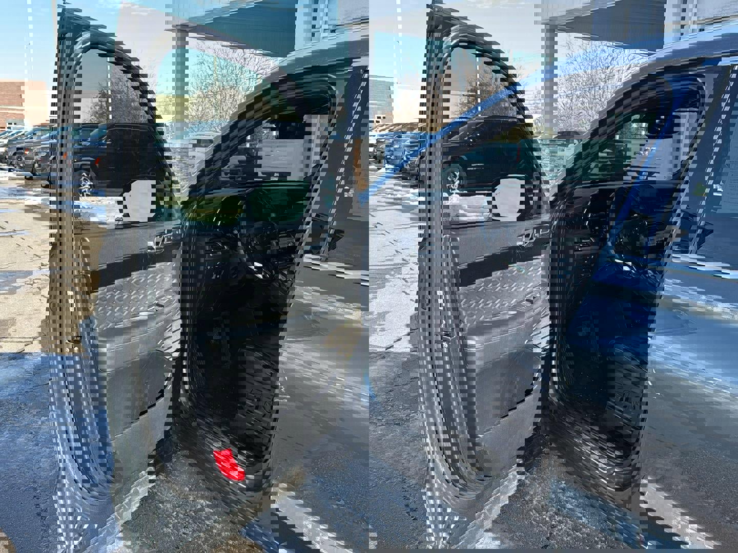 Used 2022 Hyundai Palisade Calligraphy w/ Winter Package image 10