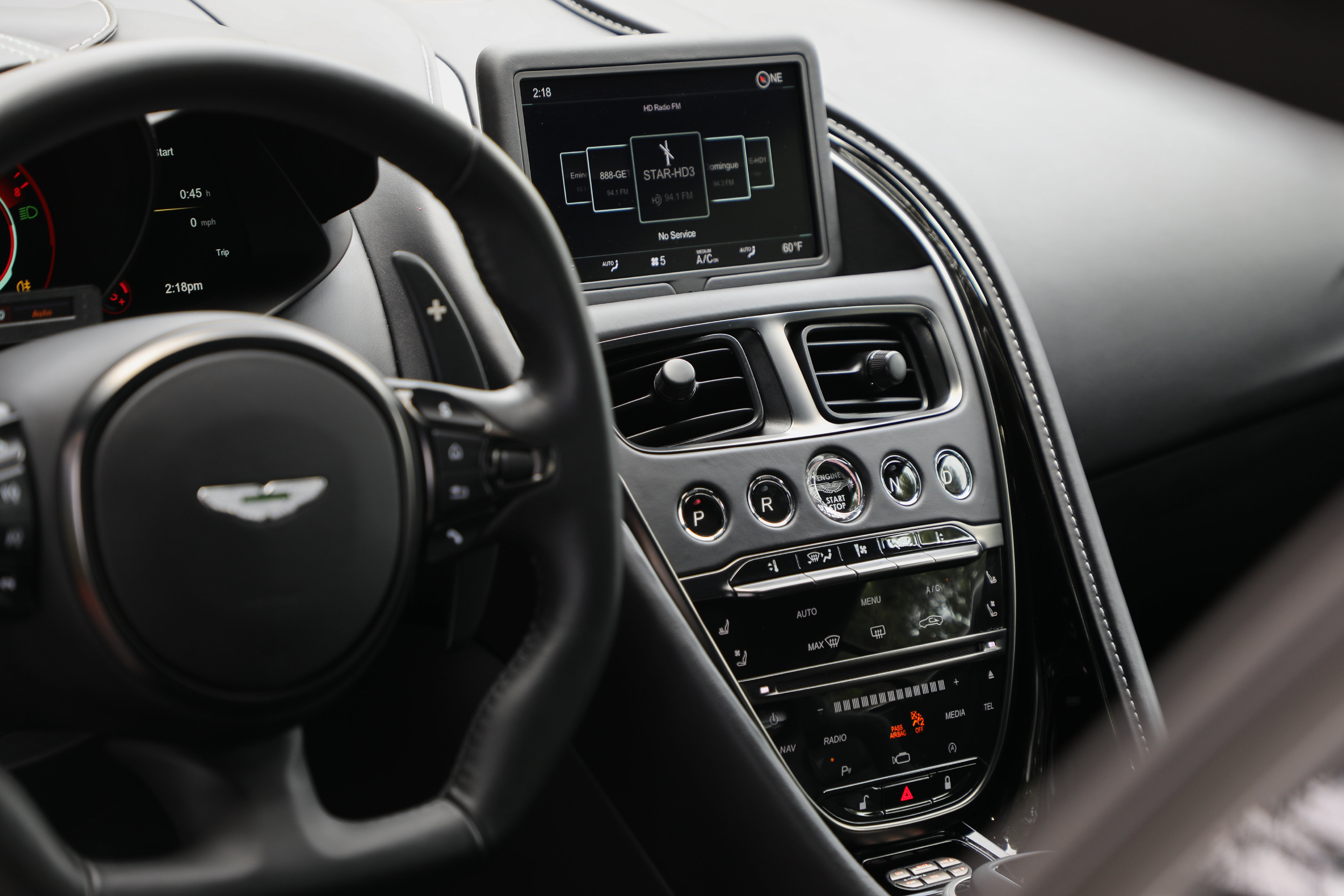 Used 2023 Aston Martin DBS Coupe RWD image 38