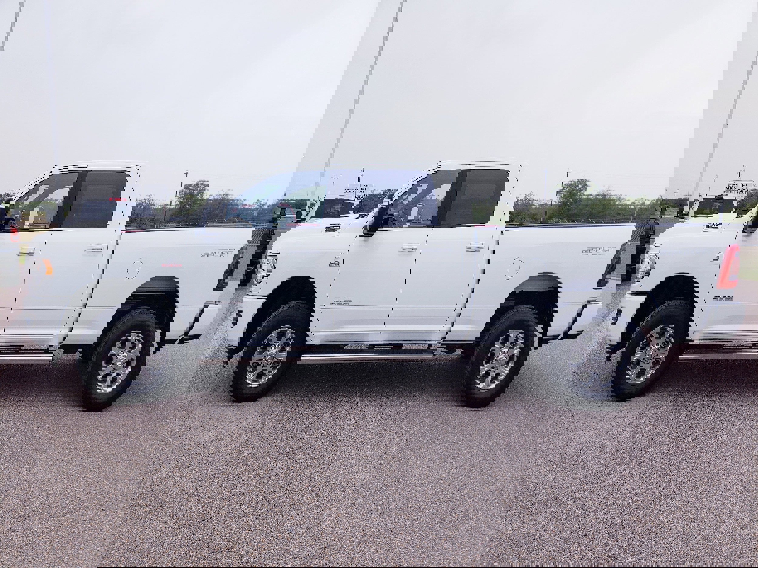 Used 2024 RAM 2500 Big Horn w/ Sport Appearance Package image 4