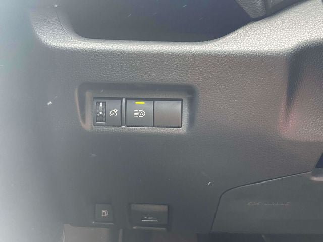 Certified 2025 Toyota RAV4 XLE AWD/4WD image 23