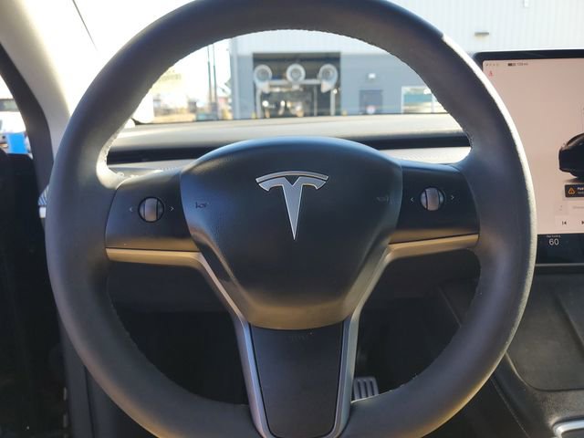 Used 2023 Tesla Model Y Performance image 28