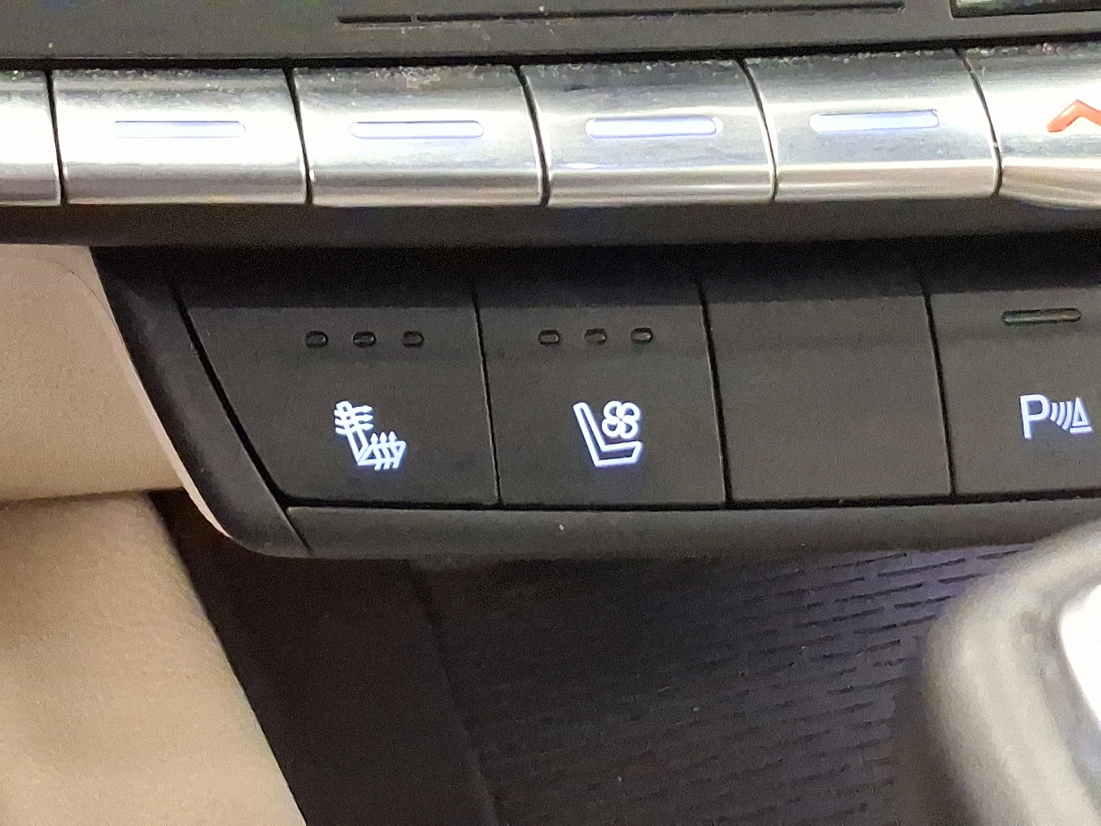 Used 2024 Cadillac CT4 Premium Luxury image 25