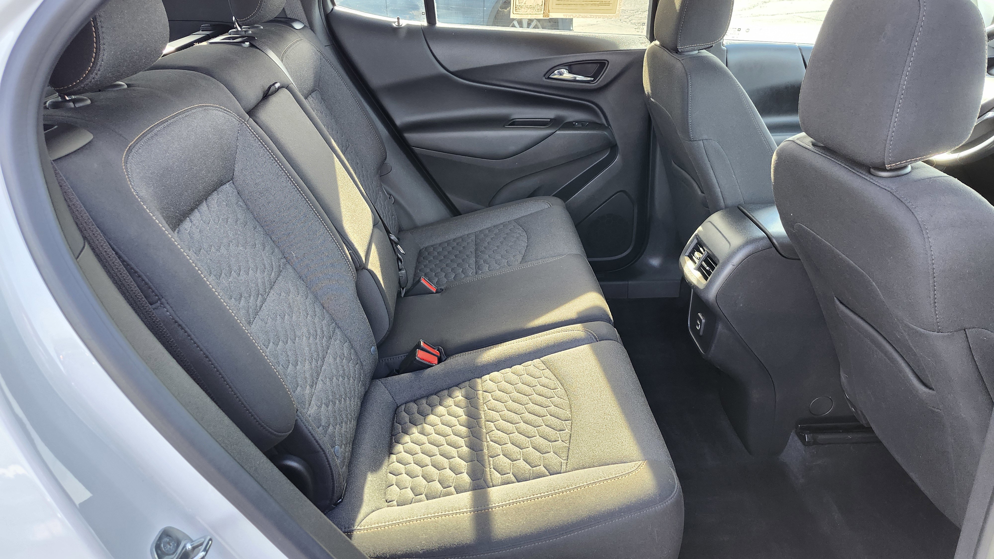 Used 2020 Chevrolet Equinox LT image 19