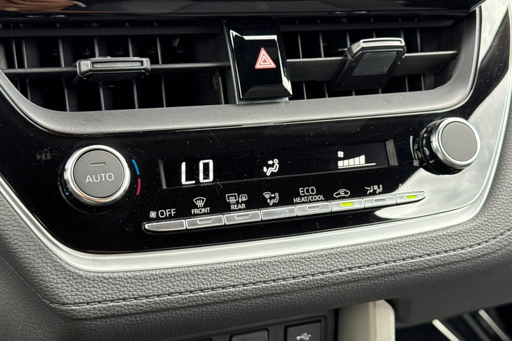 Certified 2024 Toyota Corolla Cross AWD Hybrid image 19