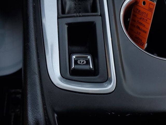Used 2019 Chevrolet Equinox LT FWD image 31
