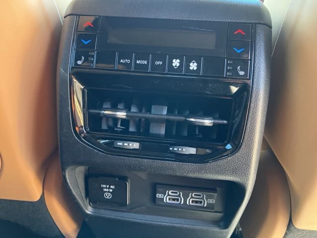 Used 2023 Jeep Grand Cherokee L Summit w/ Advanced Protech Group IV AWD/4WD image 14