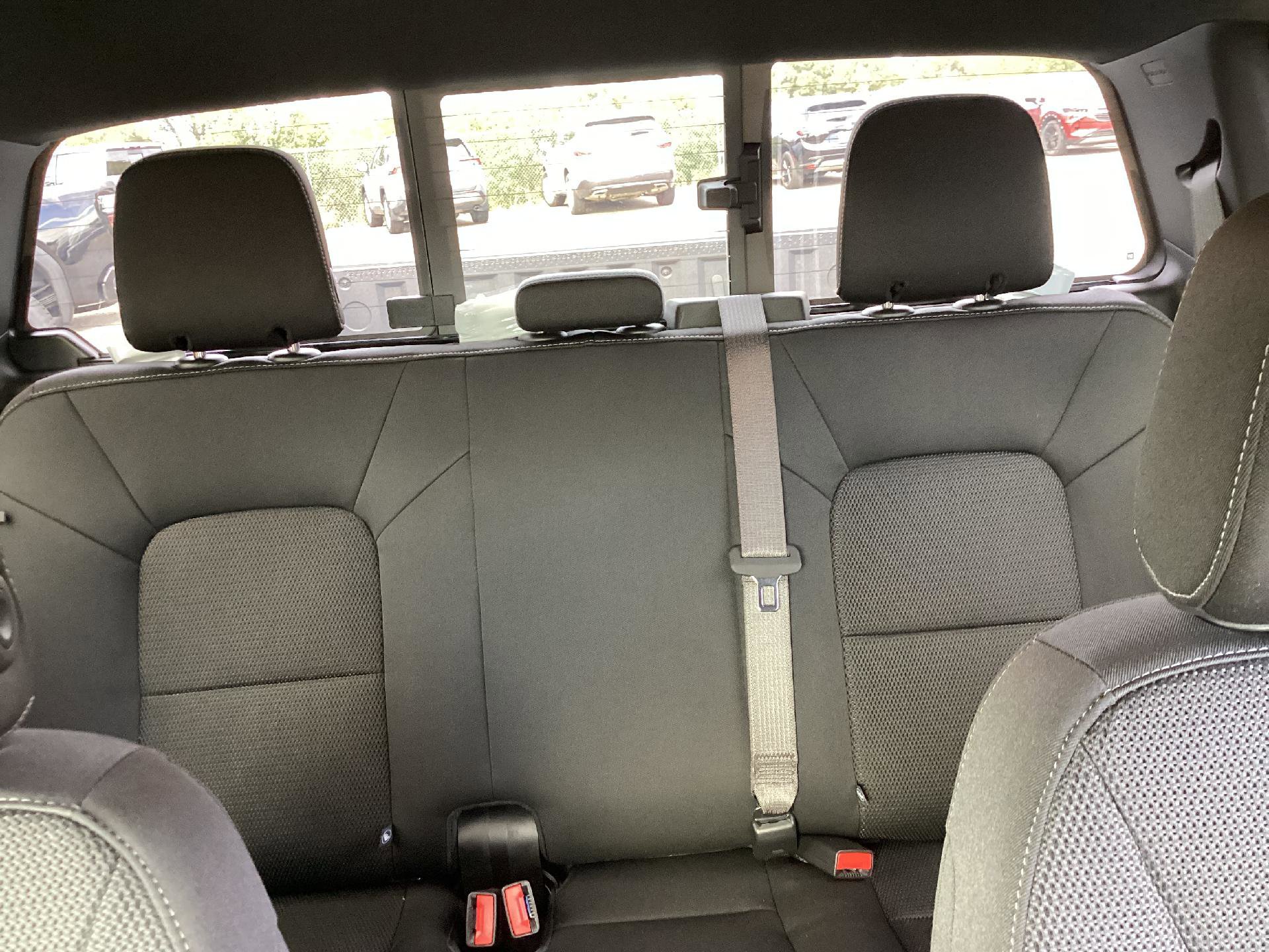 New 2025 GMC Canyon Elevation w/ Convenience Package image 14