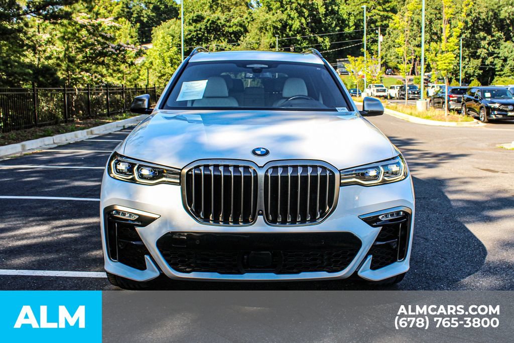 Used 2022 BMW X7 M50i w/ Dynamic Handling Package AWD/4WD image 10