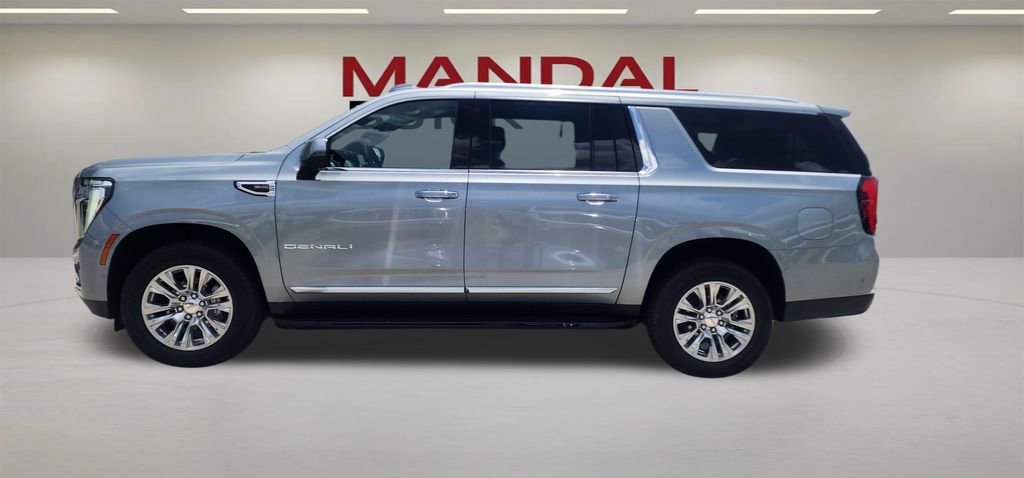 Used 2025 GMC Yukon XL Denali RWD image 8