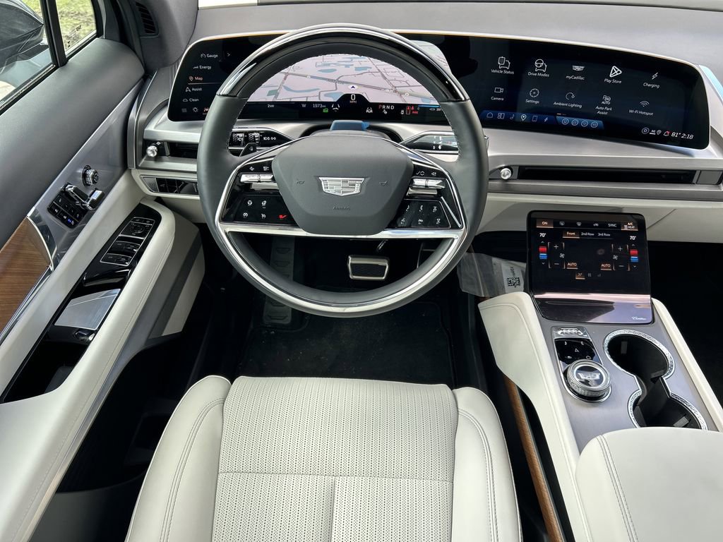 New 2026 Cadillac Vistiq Luxury image 14