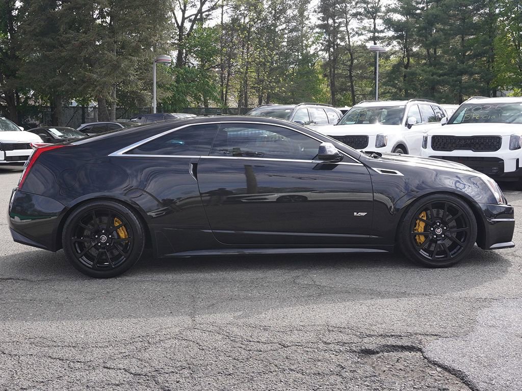 Used 2011 Cadillac CTS V RWD image 17