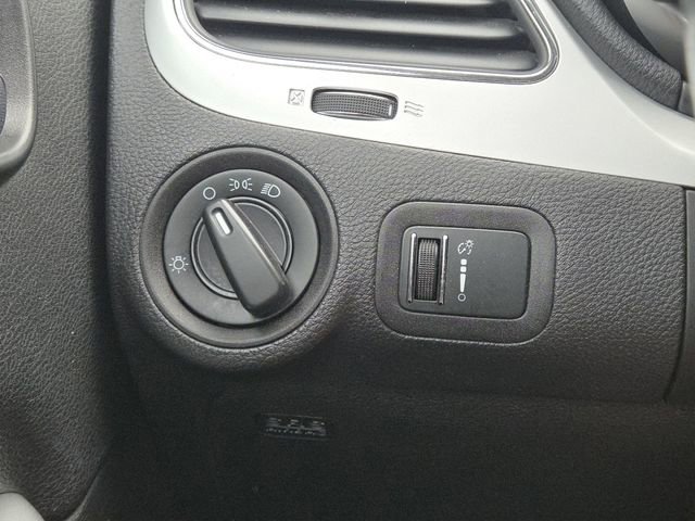 Used 2016 Dodge Journey SE w/ Flexible Seating Group image 8