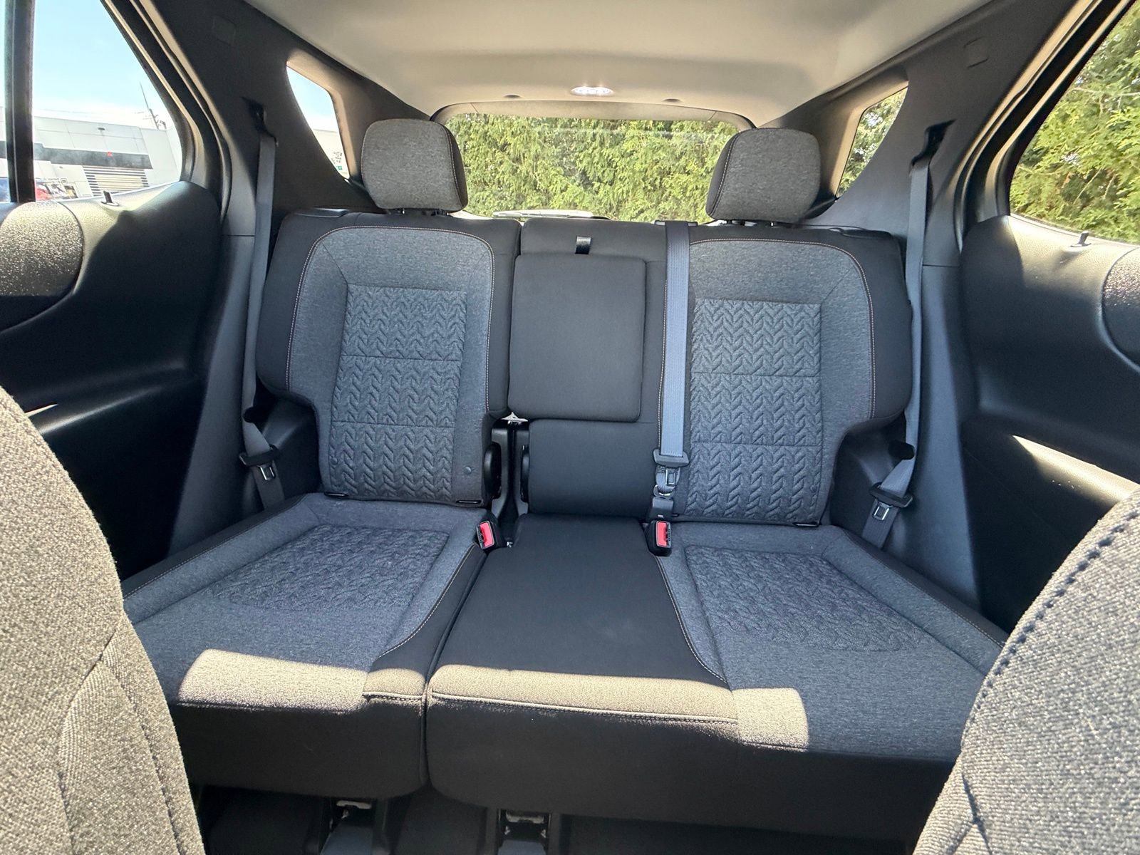 Used 2024 Chevrolet Equinox LT FWD image 3