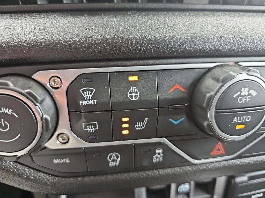 Used 2026 Jeep Wrangler Unlimited Sport AWD/4WD image 29