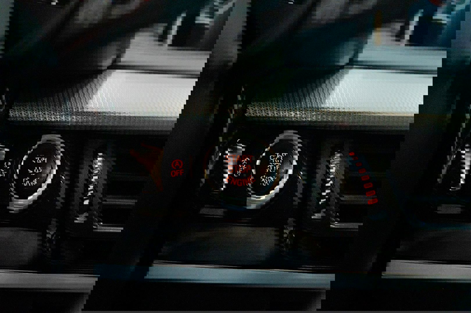 Used 2015 BMW X5 M image 40