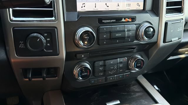 Used 2018 Ford F350 Platinum w/ Platinum Ultimate Package AWD/4WD image 32