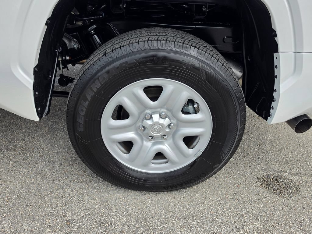 Certified 2026 Toyota Tundra SR AWD/4WD image 29