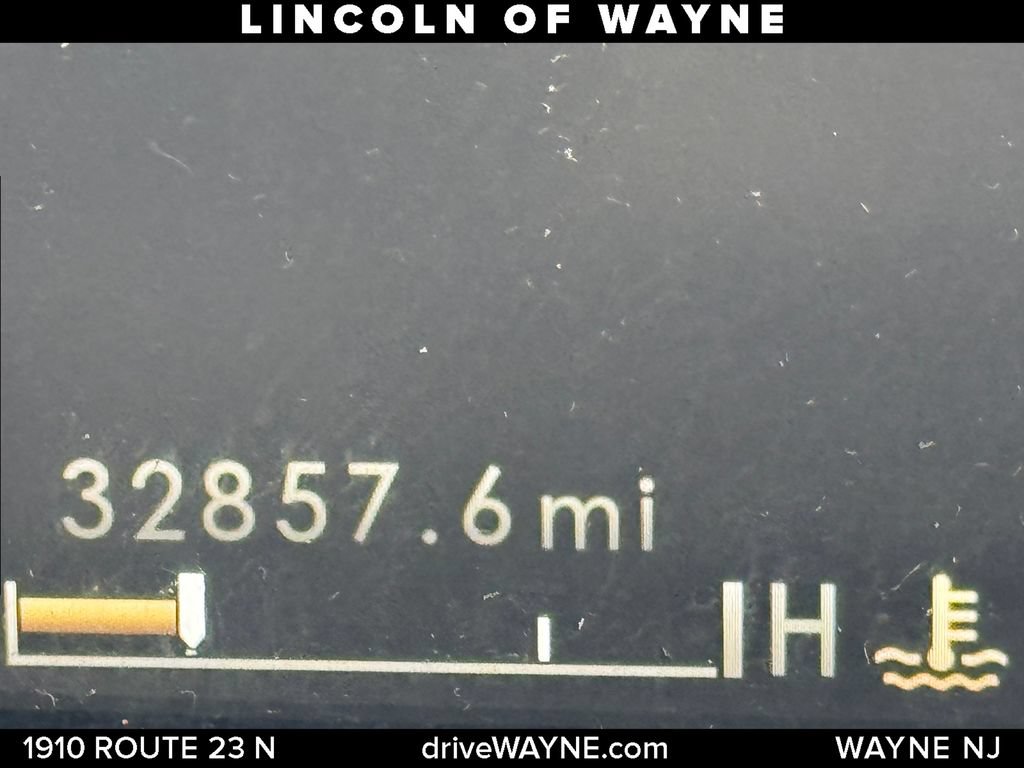Certified 2022 Lincoln Nautilus AWD w/ Premium Package image 16