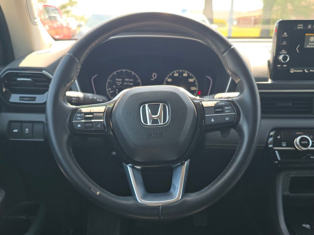 Used 2023 Honda Pilot Touring image 14