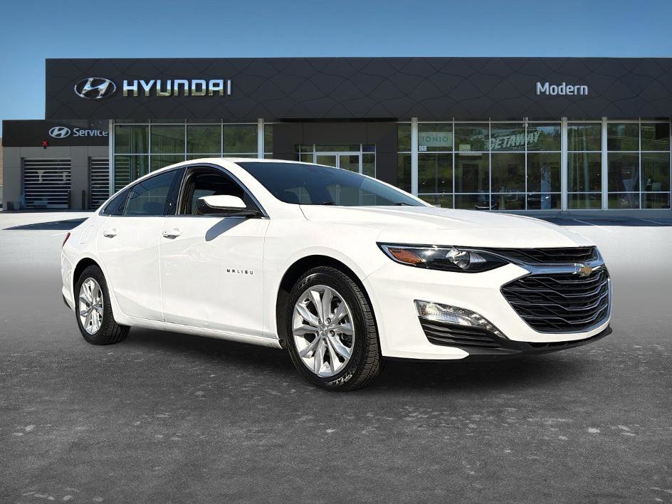 Used 2024 Chevrolet Malibu LT FWD image 3