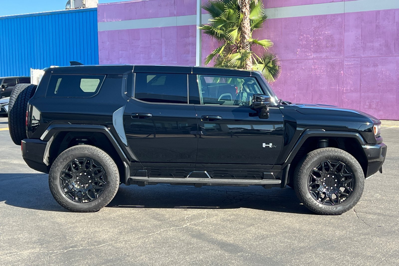 Used 2025 GMC Hummer EV 2X AWD/4WD image 3