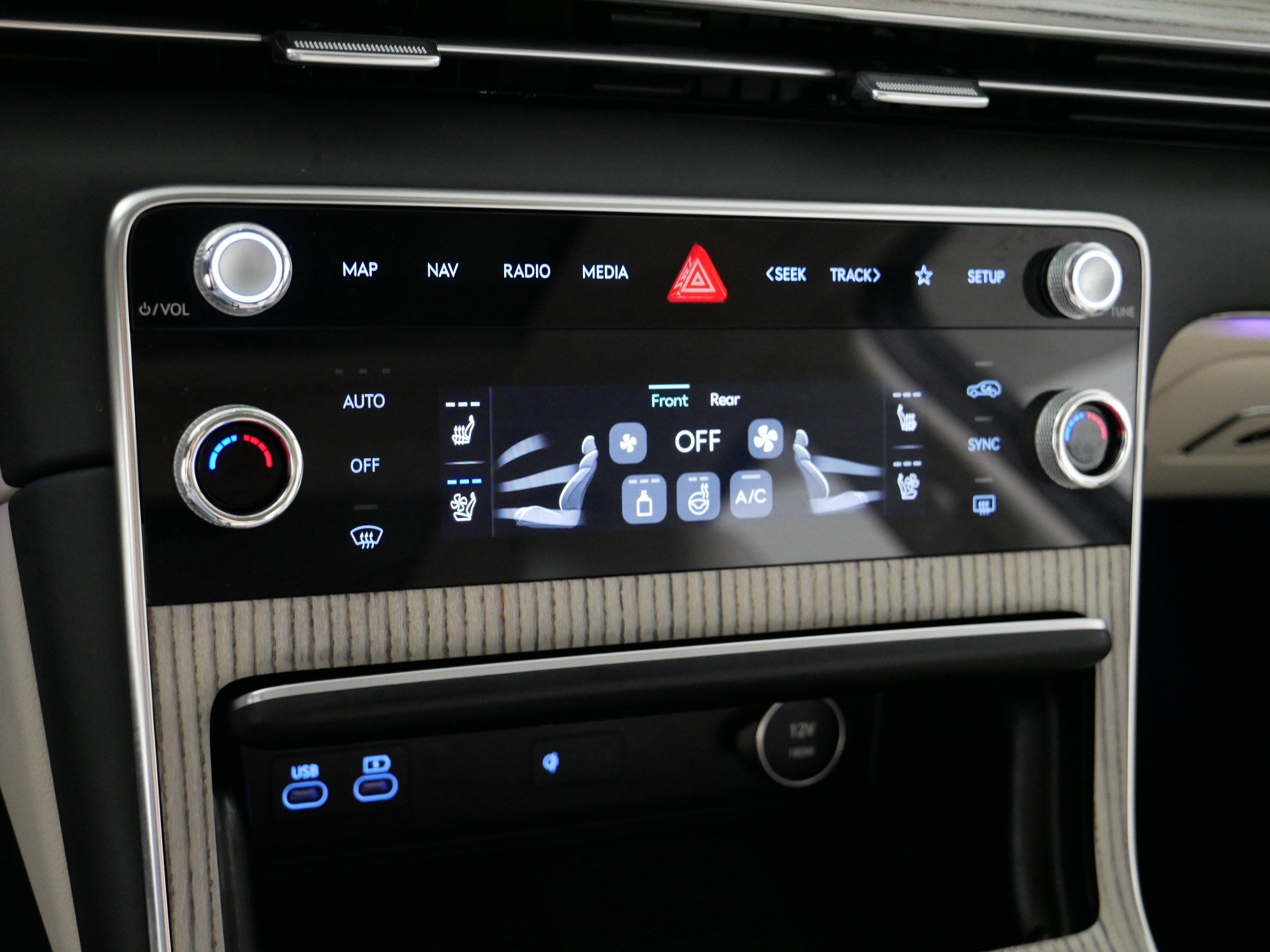 Used 2025 Genesis GV80 3.5T Prestige AWD/4WD image 23