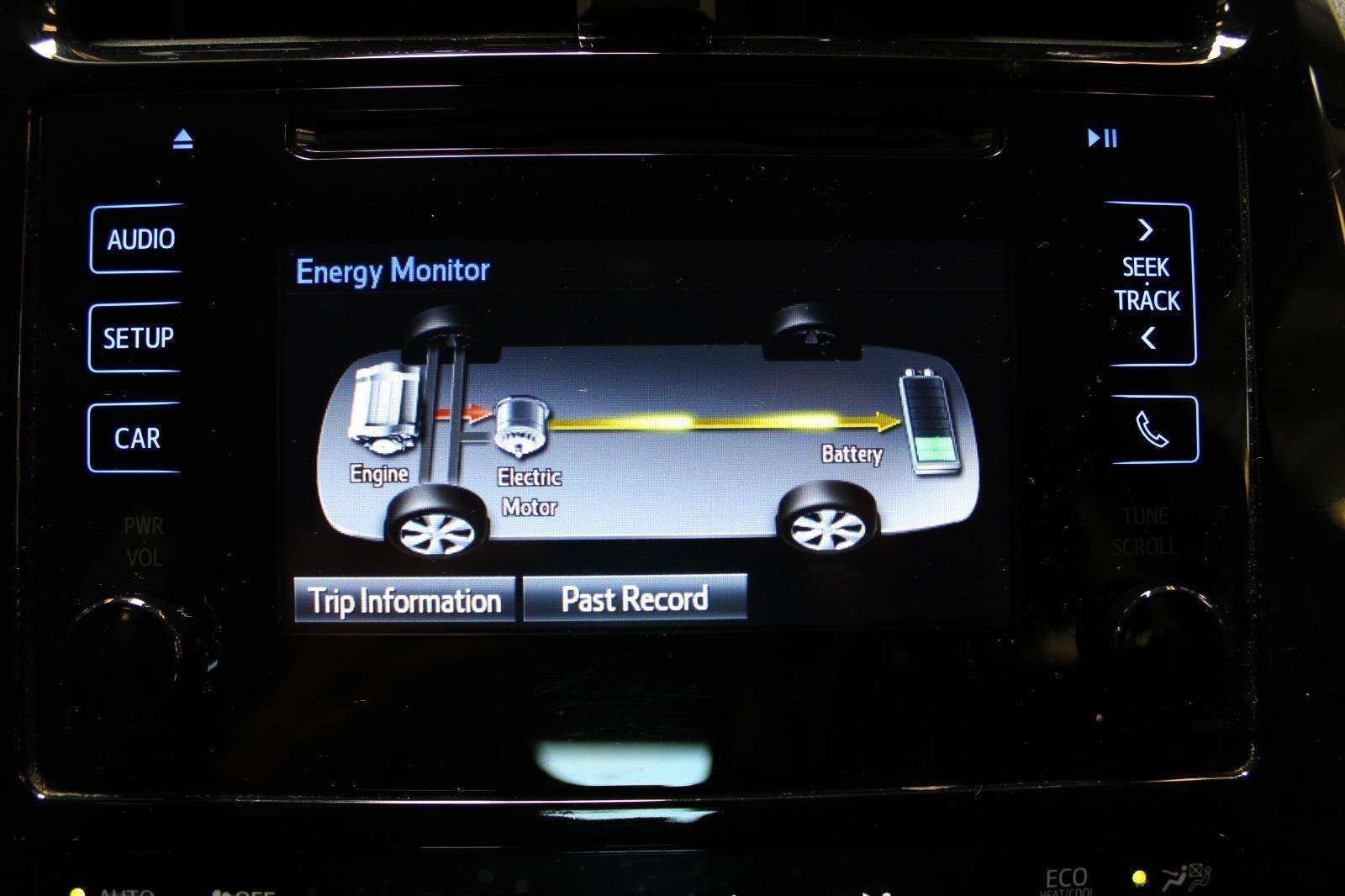 Used 2018 Toyota Prius Two w/ Prius Two Safety Plus Package FWD image 22